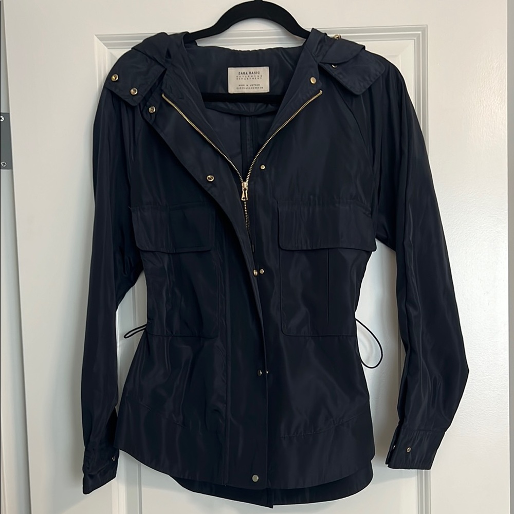 Classy Lightweight Rain Jacket in Navy Blue & Gold Accents, with pockets size XS